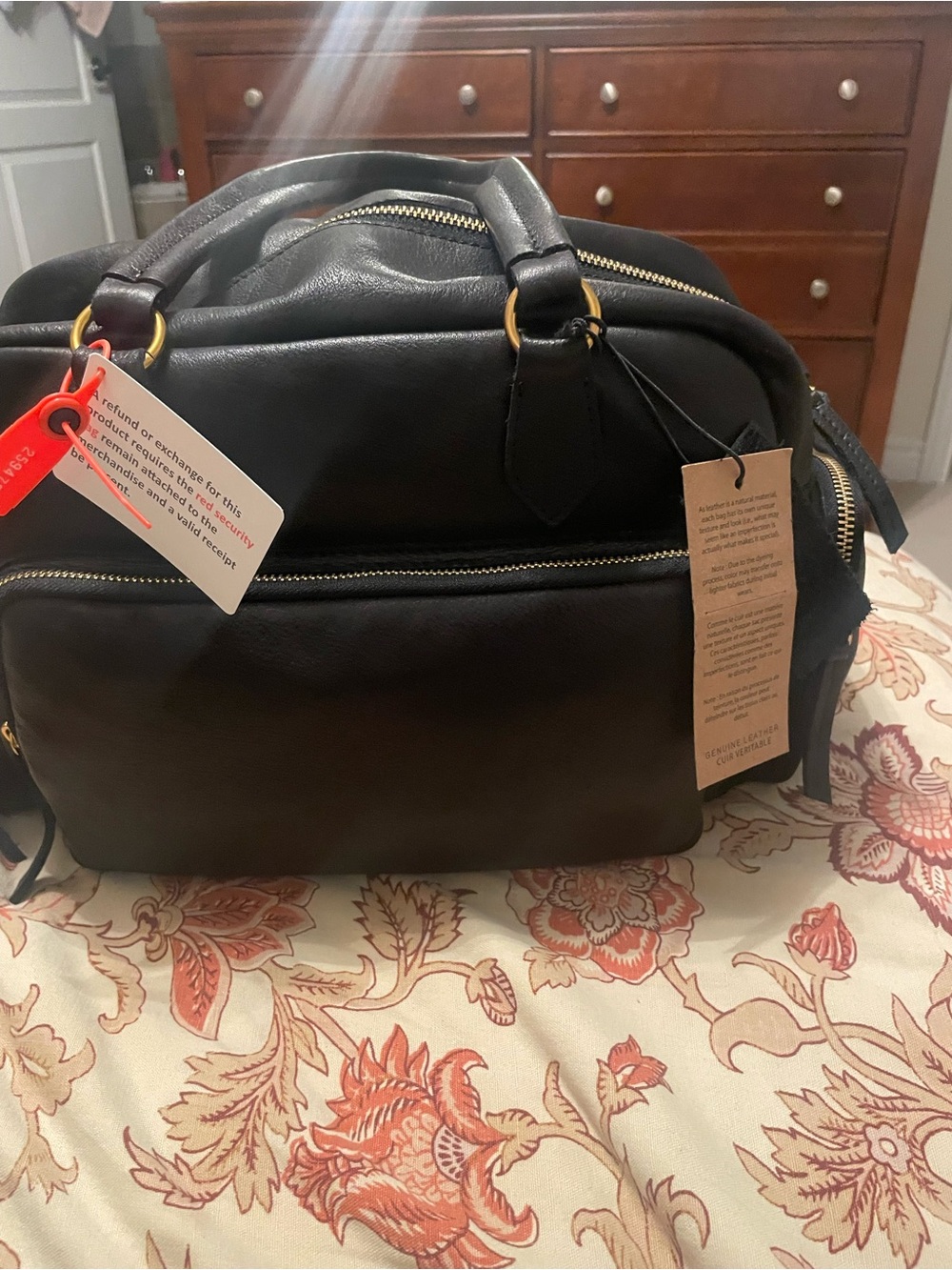 Classic Black Leather pocket bag !